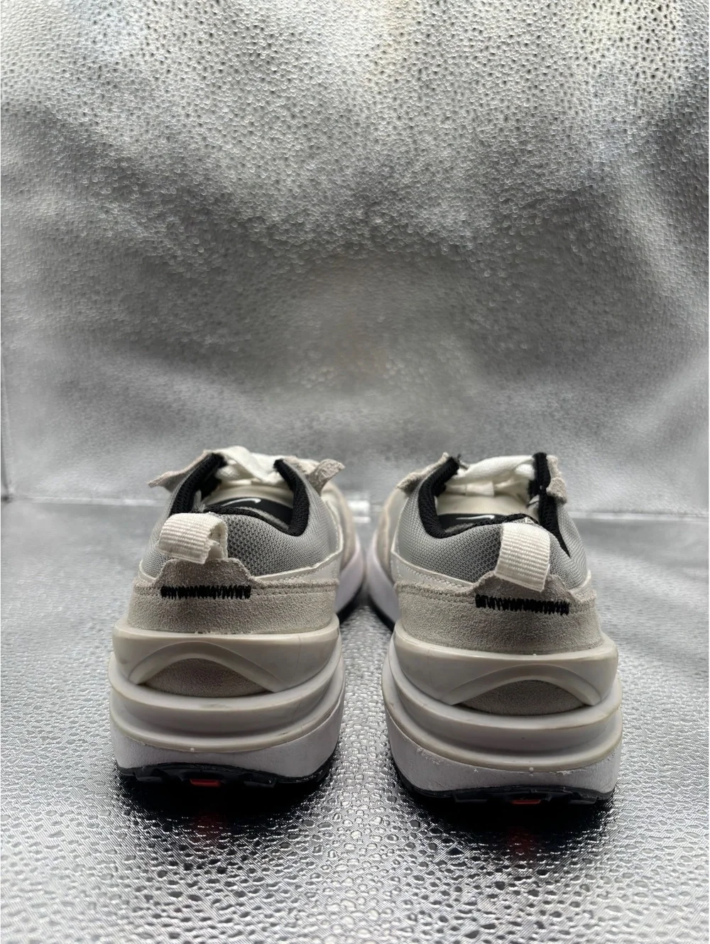 Nike waffle one light grey suede